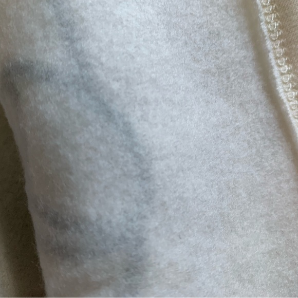 NWT Disney Mickey cropped hoodie - Picture 4 of 4